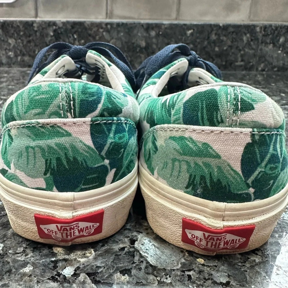Vans Leaf Me Alone Palm Leaf Print Lace Up Low Profile Sneakers Women’s 8 Shoes - Picture 5 of 11